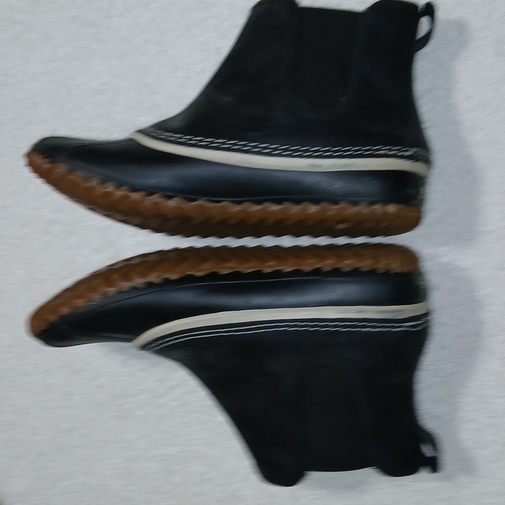 Sorel Out N About Leather Waterproof Black Duck Bootie Chelsea Rain Boots Size 9 - Picture 4 of 9